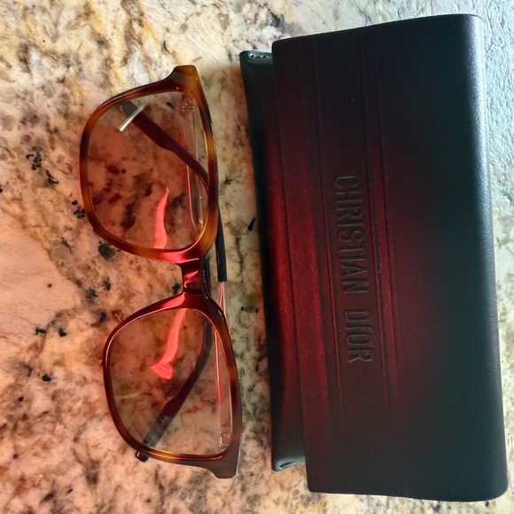 Dior Transitional Len Sunglasses Like NEW - Picture 2 of 5